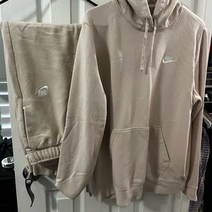 Women’s Beige Hoodie and Sweatpants Set